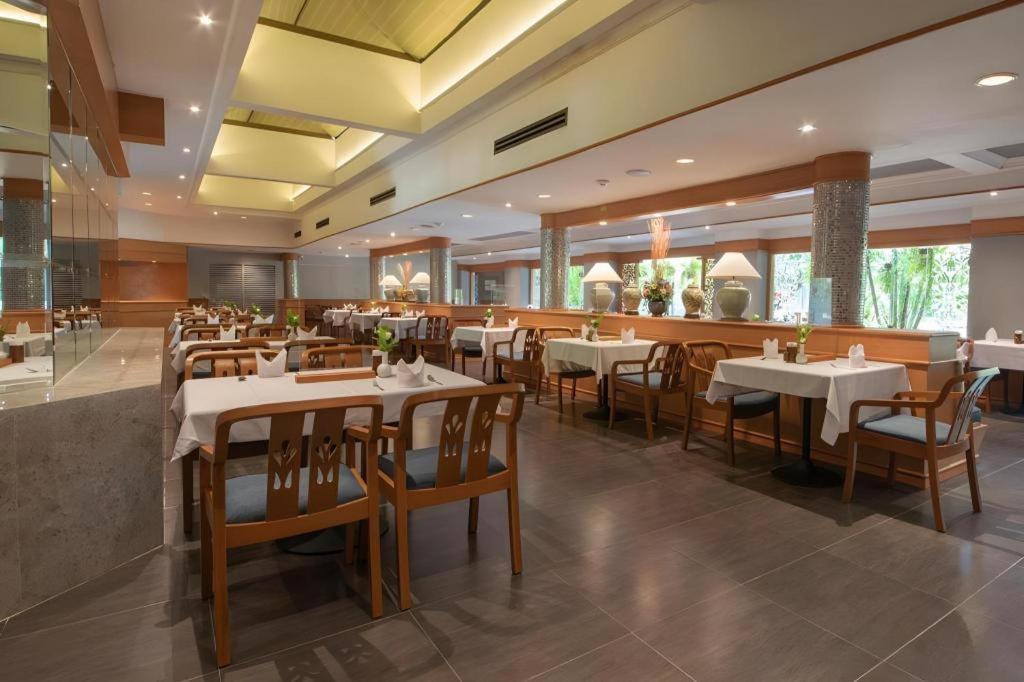 Holiday Garden Hotel — Photos 2